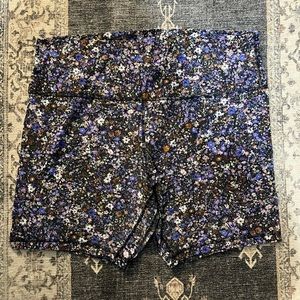 Lululemon Biker Shorts: Floral